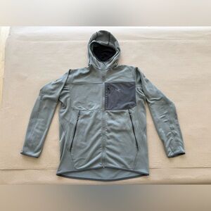Arc'teryx — Men's Hooded Midlayer Jacket in Light Gray — Size XL